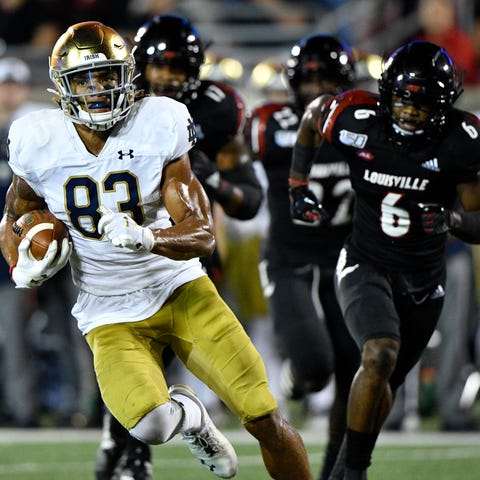 Chase Claypool (83) had a big night in Notre Dame'