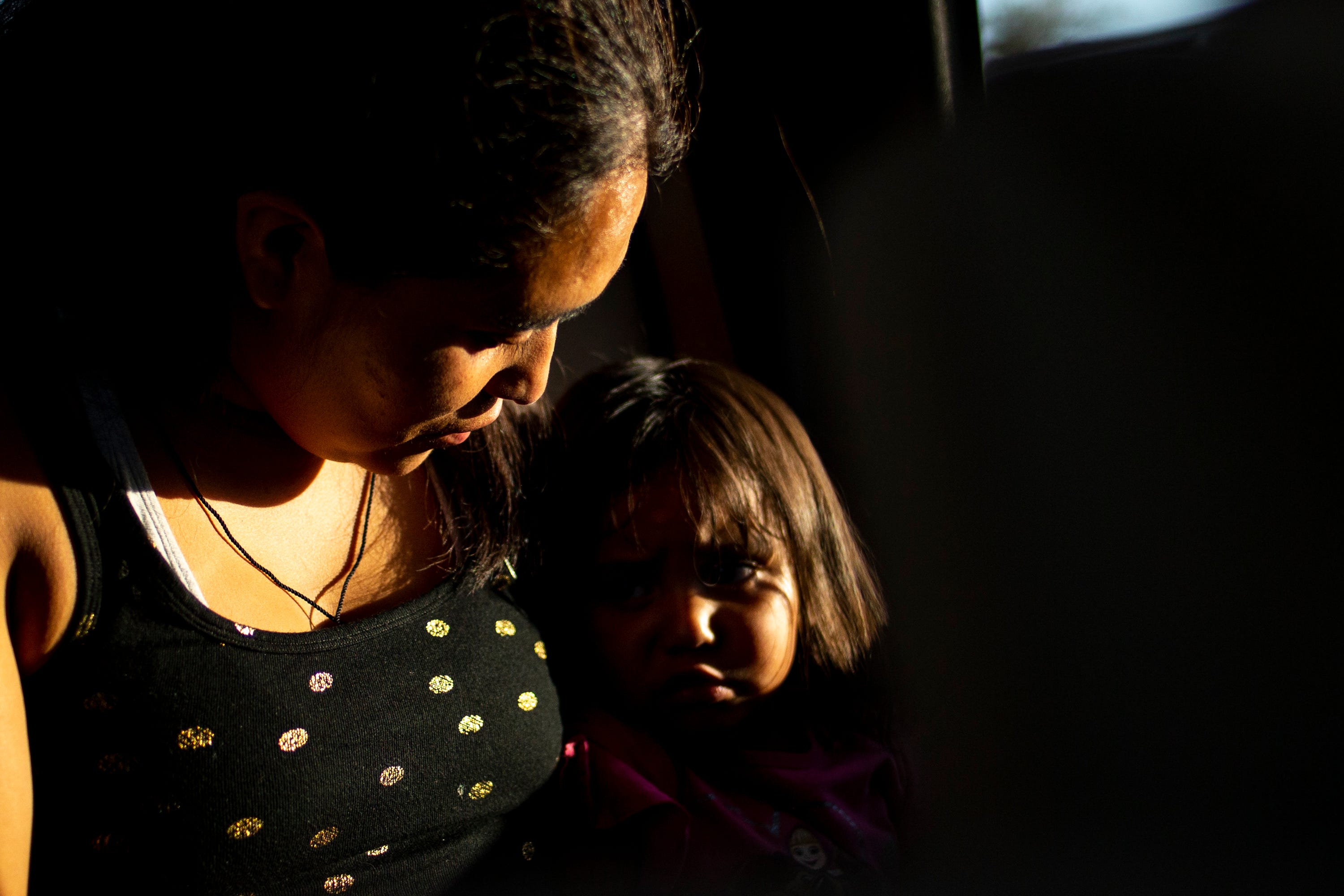 MESA, Ariz.  – Leydi Gonzalez, 29, holds her daughter, Adriana Escalante Gonzalez, 2, on the way to Sky Harbor International Airport on Tuesday, June 25, 2019.