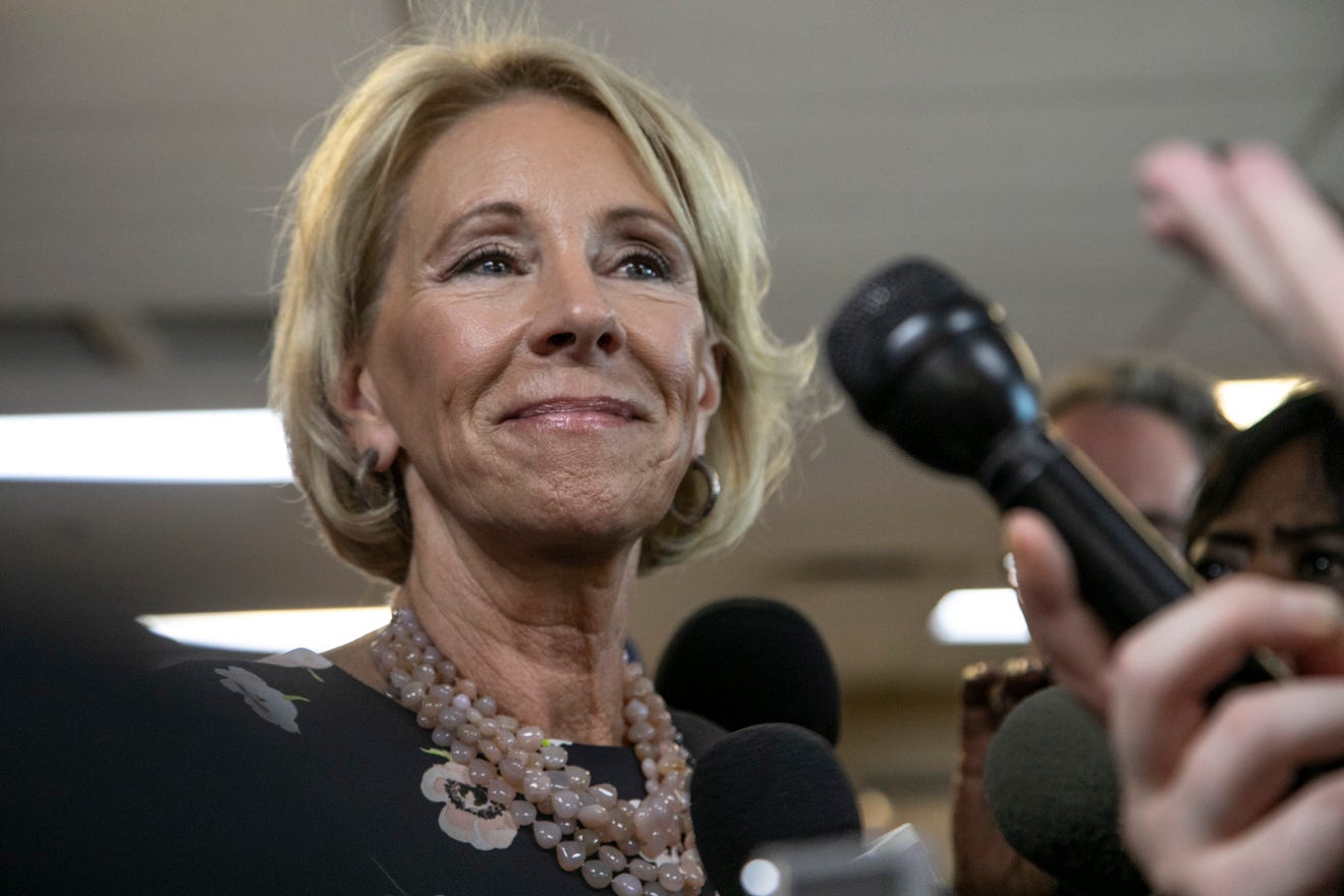 Colleges Must Hold Cross Examinations In Sex Assault Cases Devos Says 