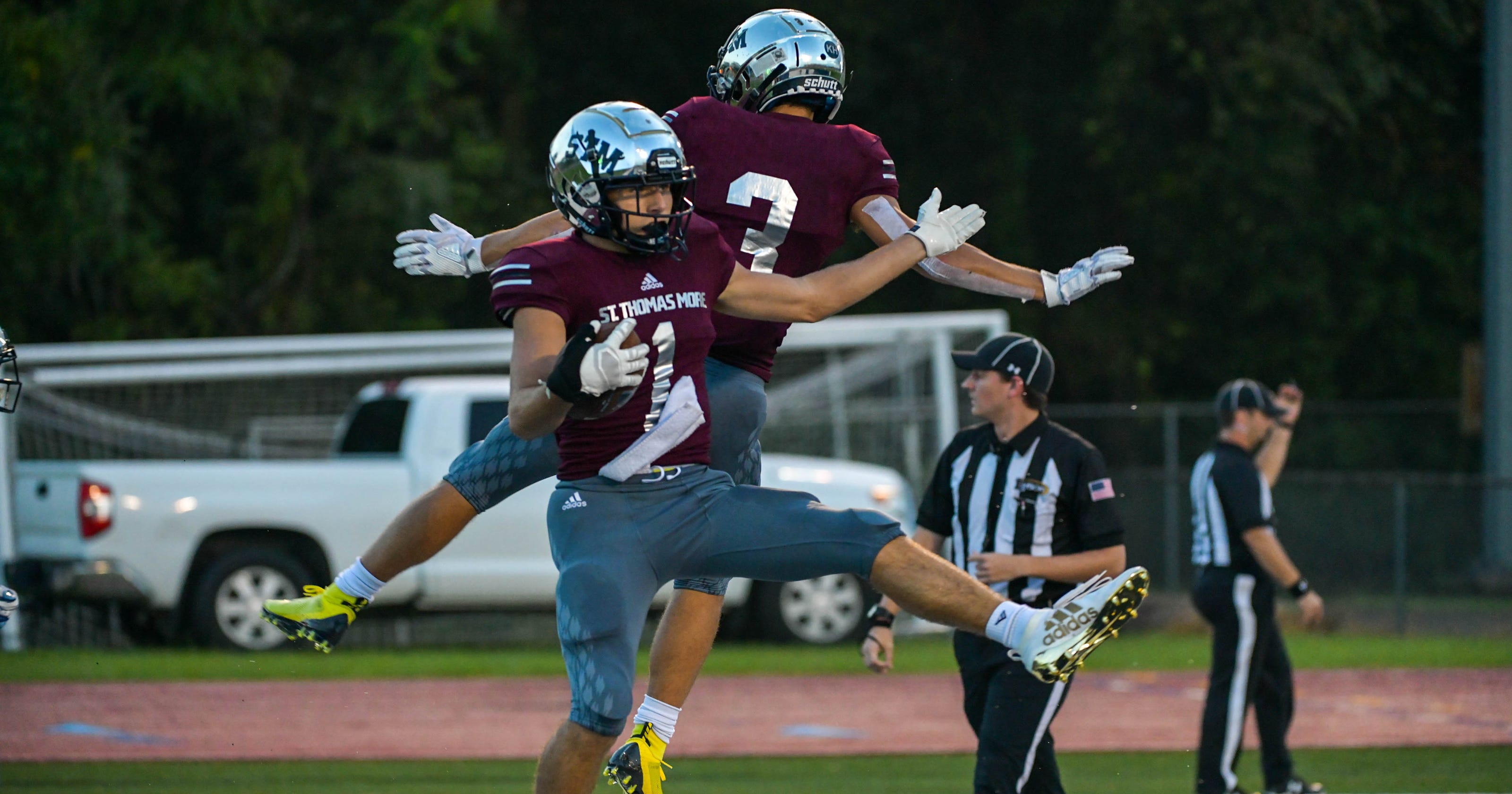 St. Thomas More Cougars use balanced game to crush Plaquemine Green Devils