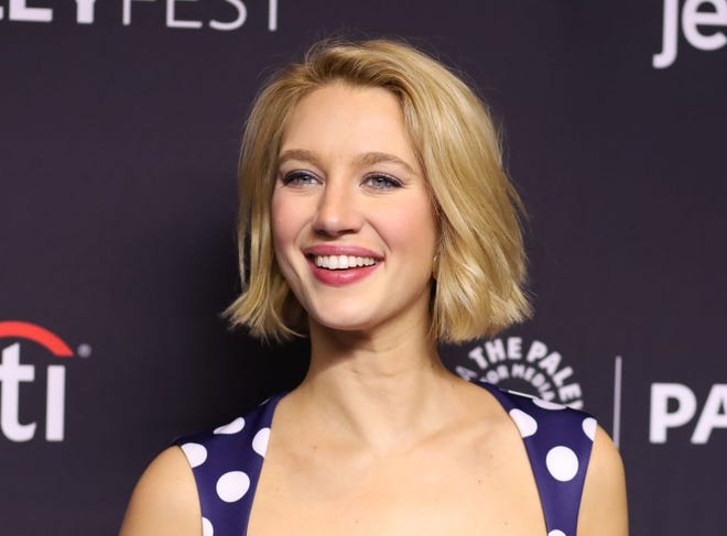 Jane The Virgin Actress Yael Grobglas Gives Birth To Daughter