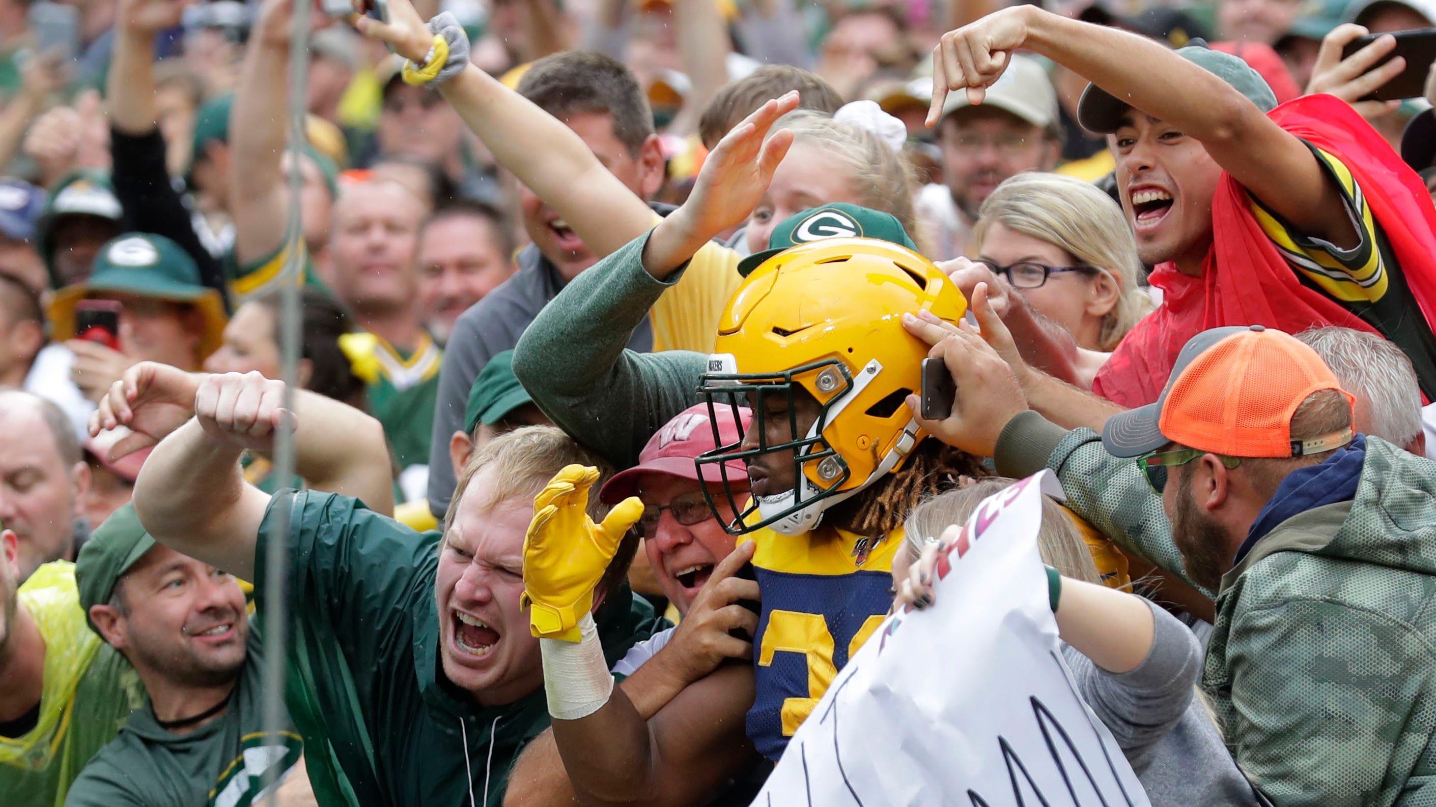 Green Bay Packers To Play First Two Home Games Without Fans In Lambeau Field