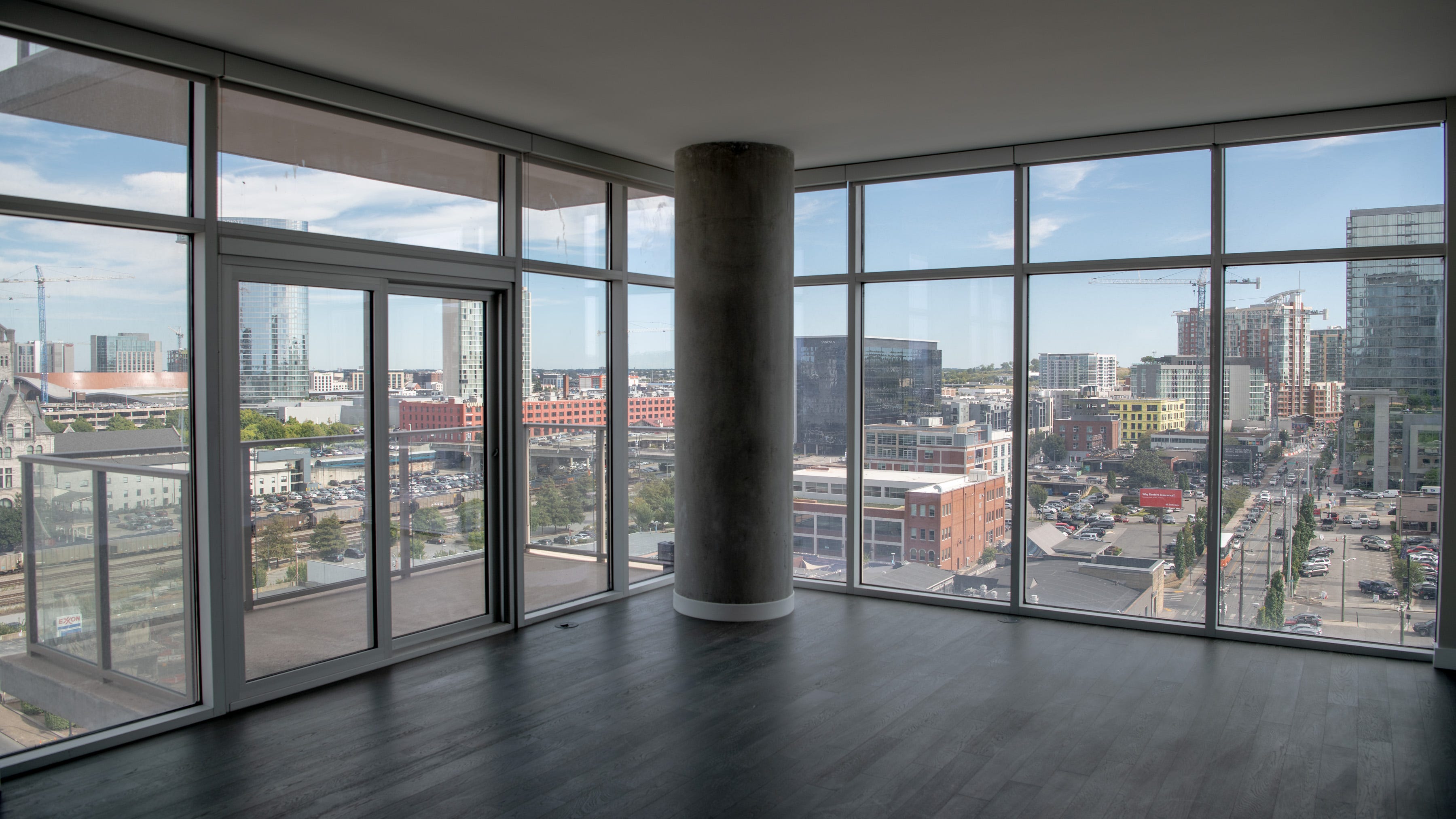 Nashville Tower With Whole Foods Apartments Readies For Opening