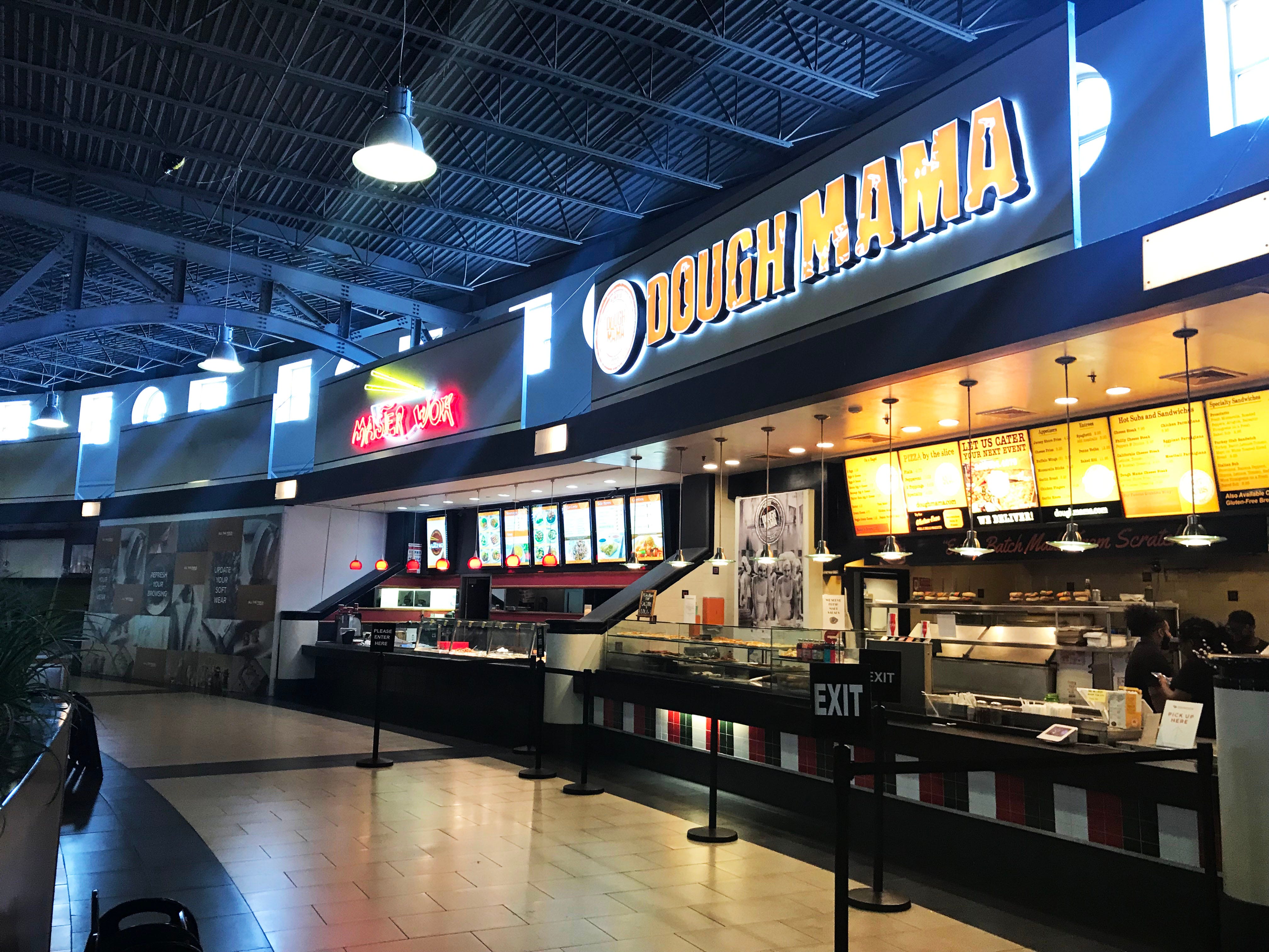 garage jersey gardens mall