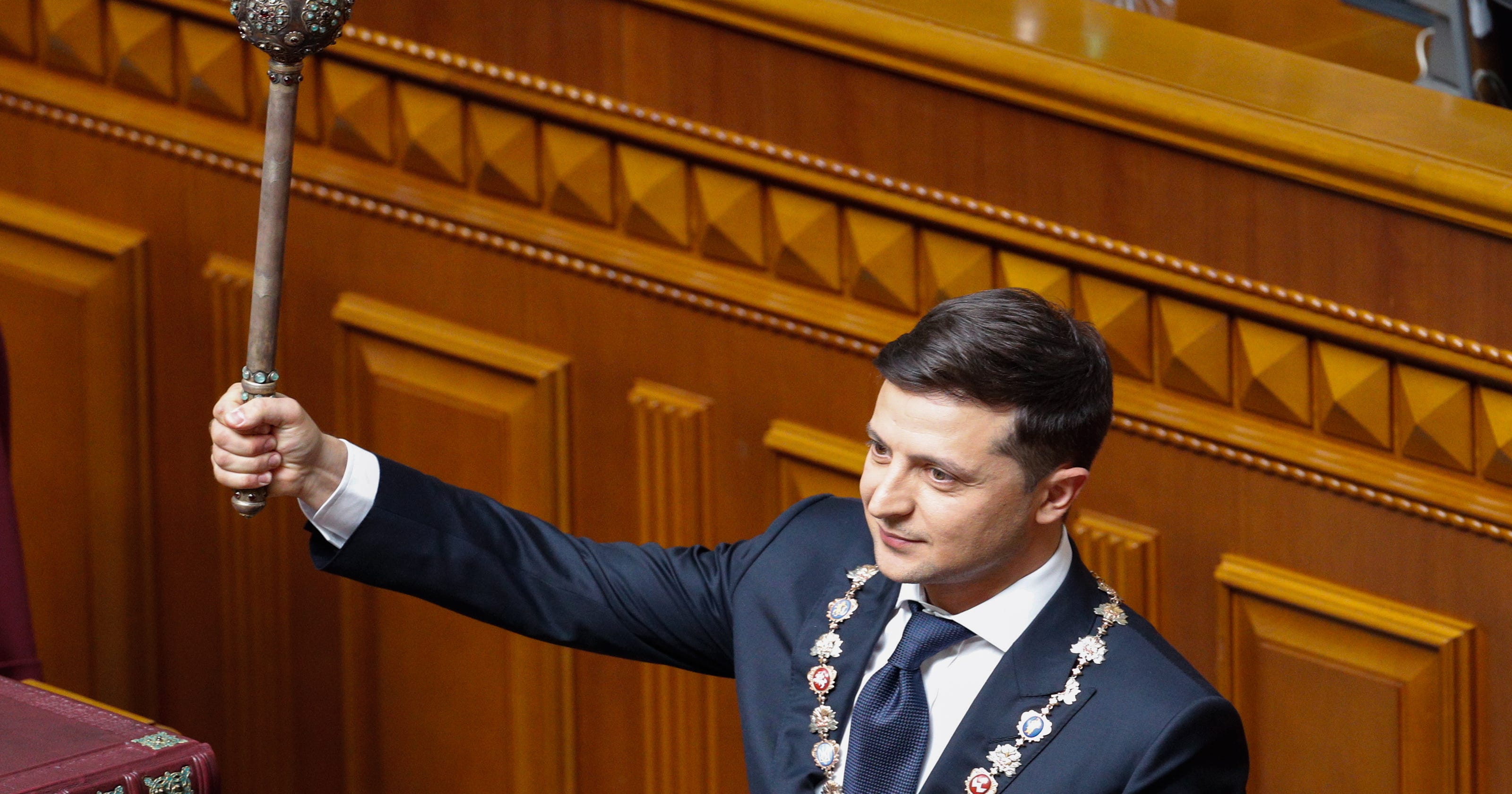 Who is Ukrainian President Volodymyr Zelensky