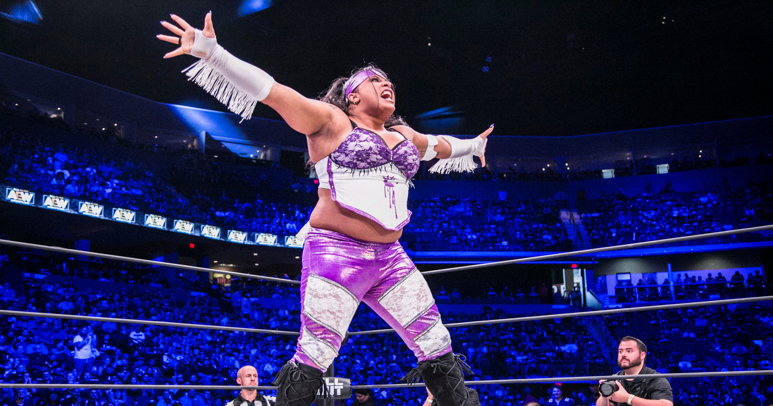 when does aew wrestling come on tv