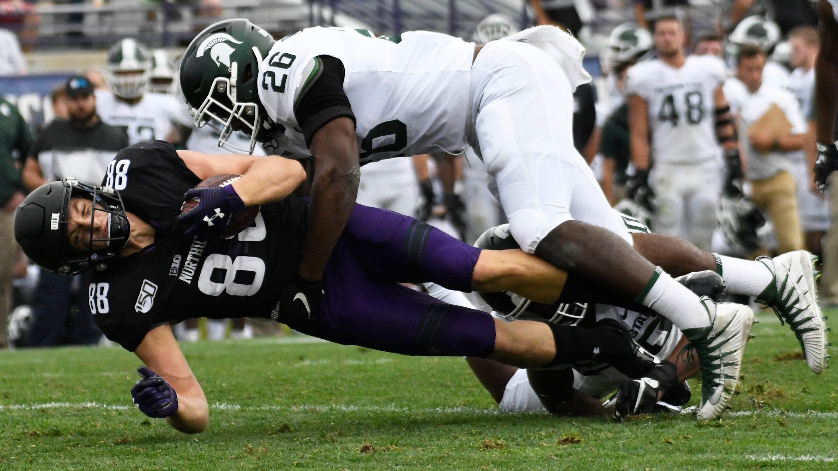Report: Michigan State linebacker Brandon Bouyer-Randle enters transfer ...