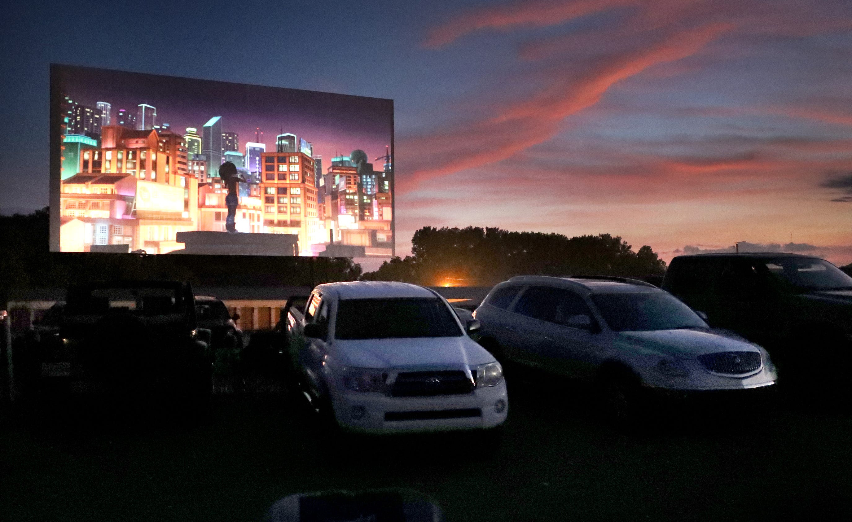 Moonlite Drive In In Woodbury Ready To Open Friday