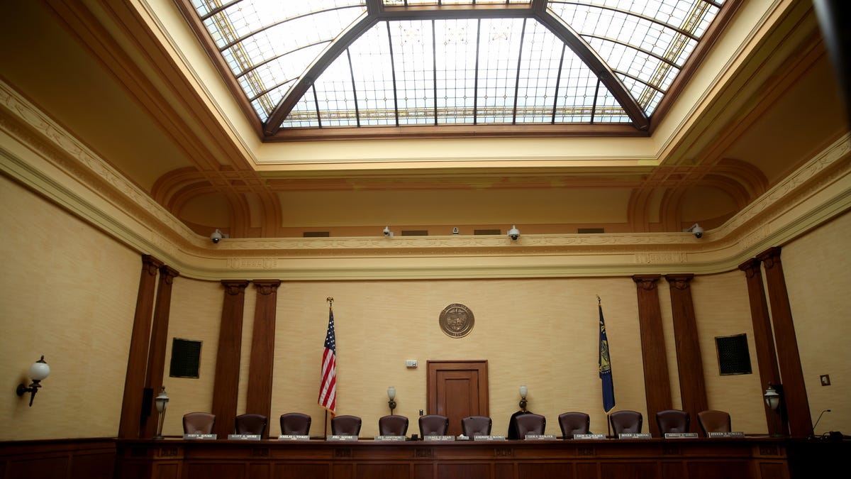 Oregon Supreme Court Building To Close Staff Relocates For