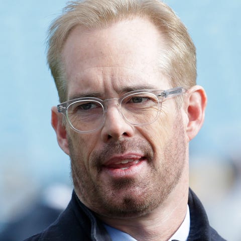 Fox Sports commentator Joe Buck on the field prior