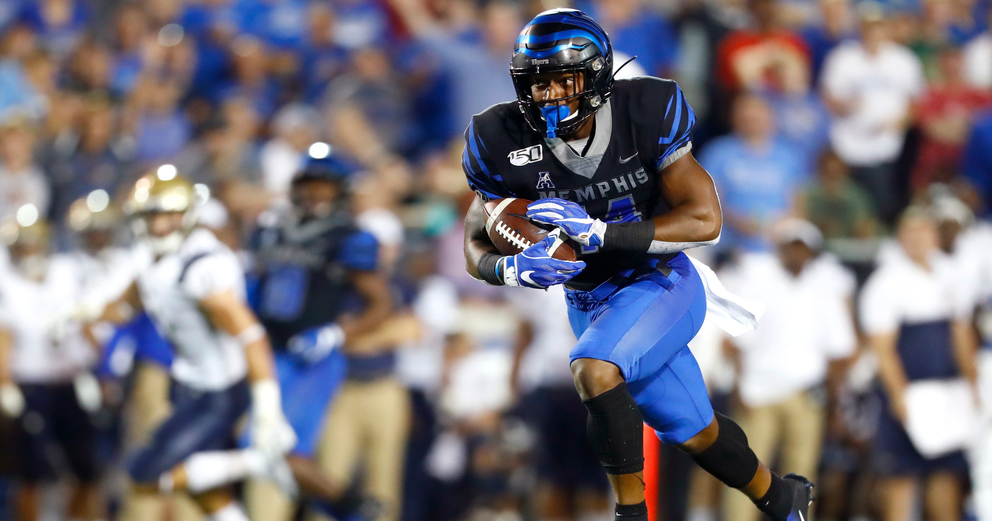 Memphis football: Tigers show growing resiliency in Navy win