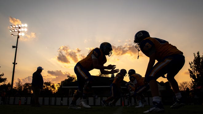 Wisconsin Football Recruiting Antwan Roberts Commits To Badgers