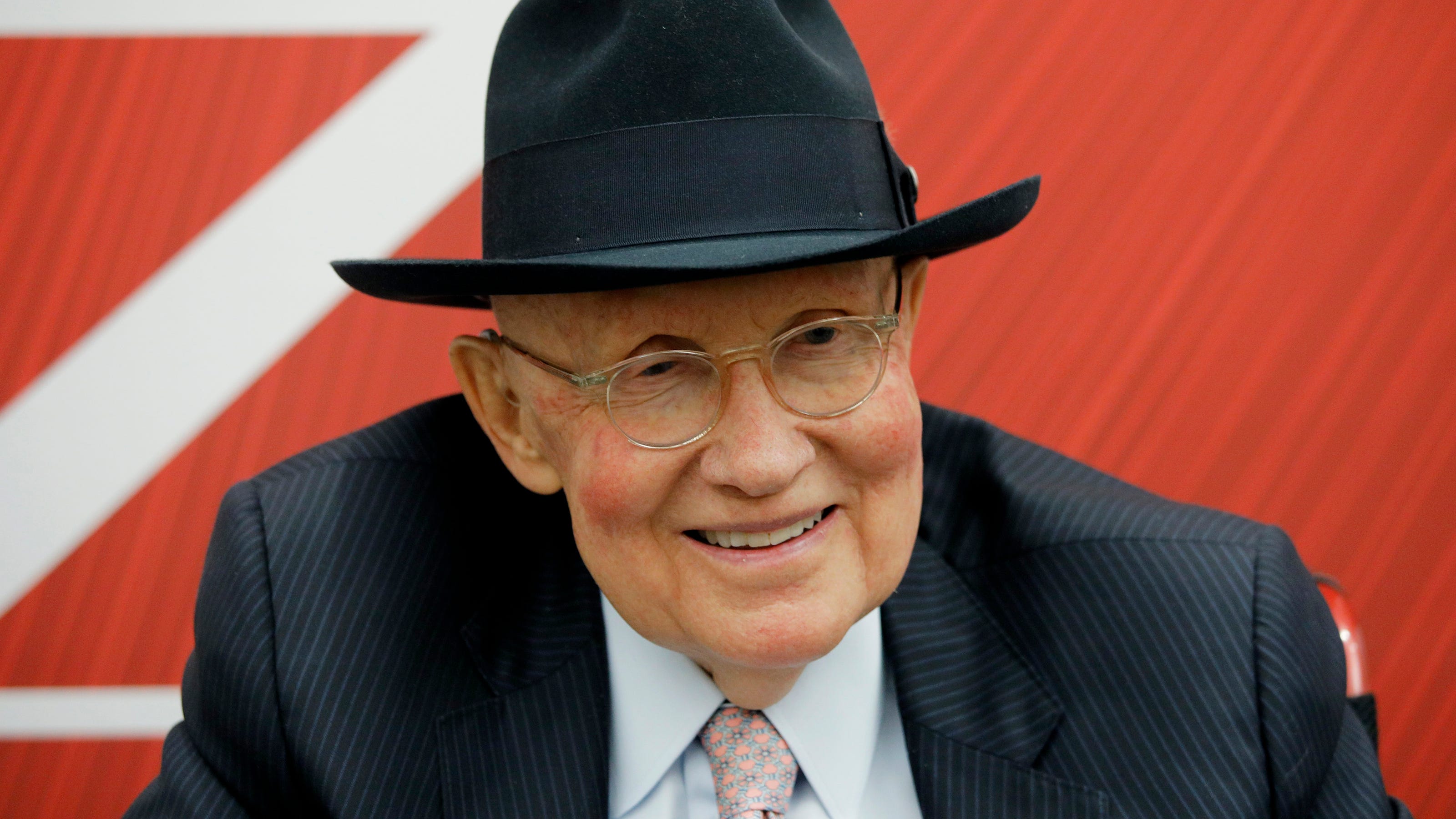 Clark County to vote on renaming McCarran Airport after Harry Reid