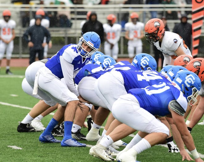 Catholic Central football wins defensive battle against Brother Rice