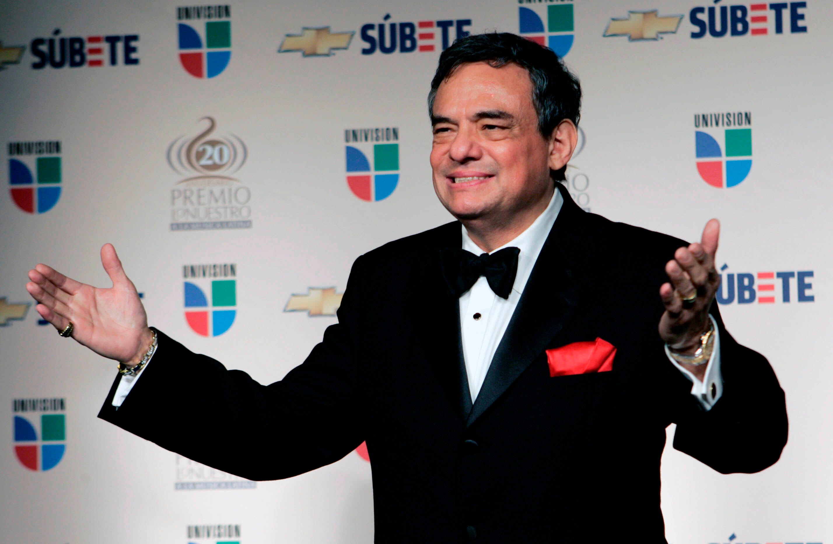 José José Legendary Mexican crooner dies from cancer at age 71