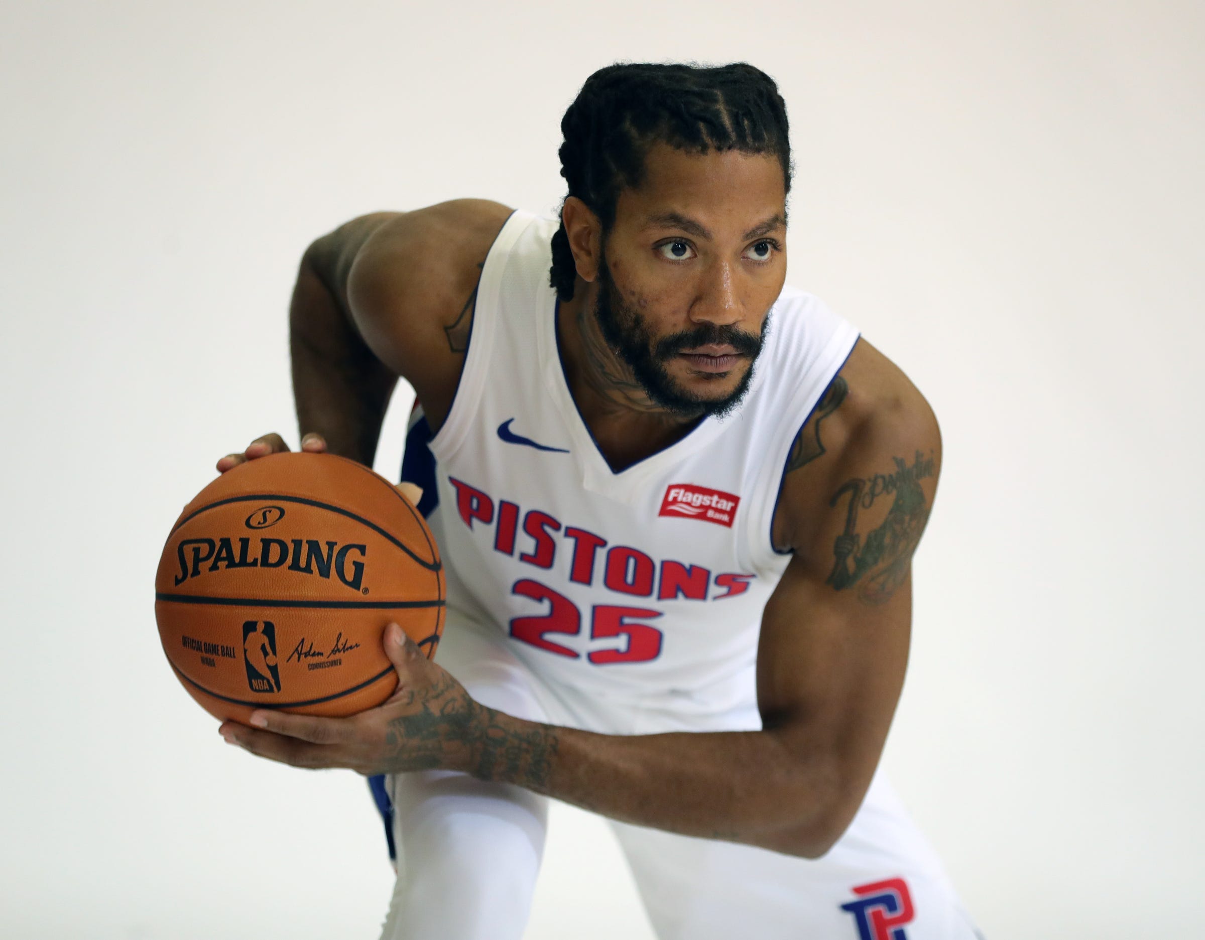 derrick rose training ball