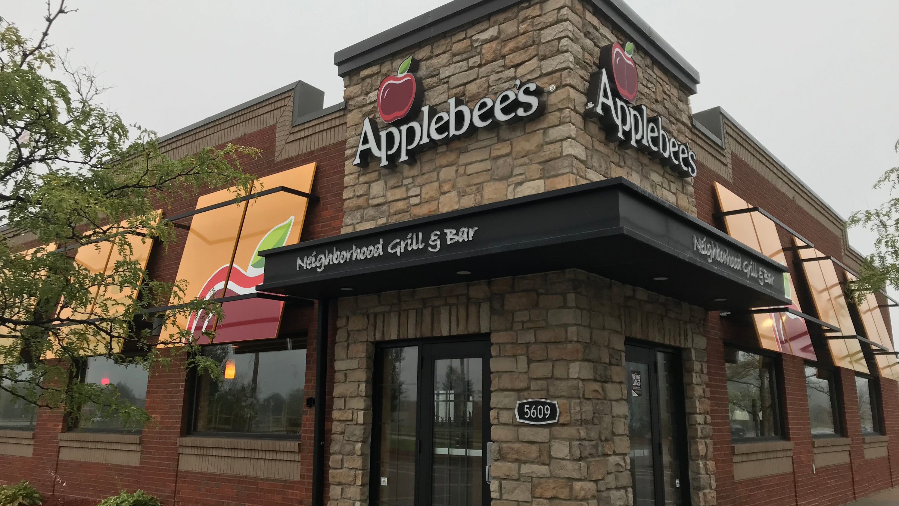 Stevens Point Business 2019 Applebee S Closes Worzalla Expands