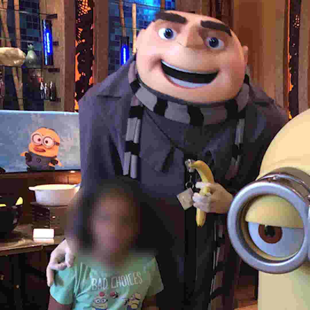 Universal Orlando Fires Gru Actor For Flashing White Power Symbol