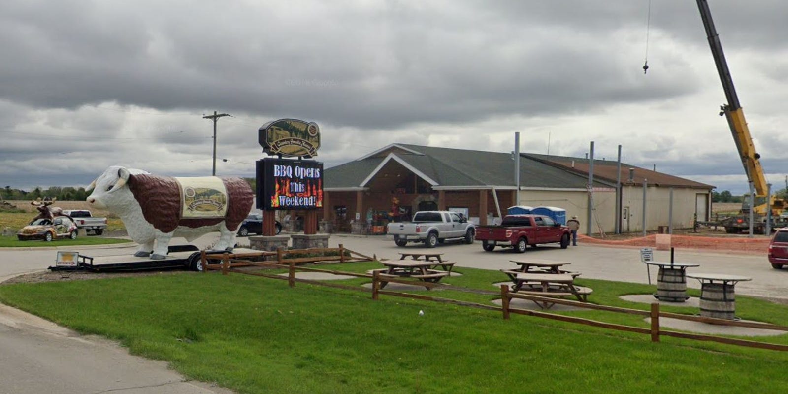 Deer processing facility Country Smoke House in Almont damaged in fire