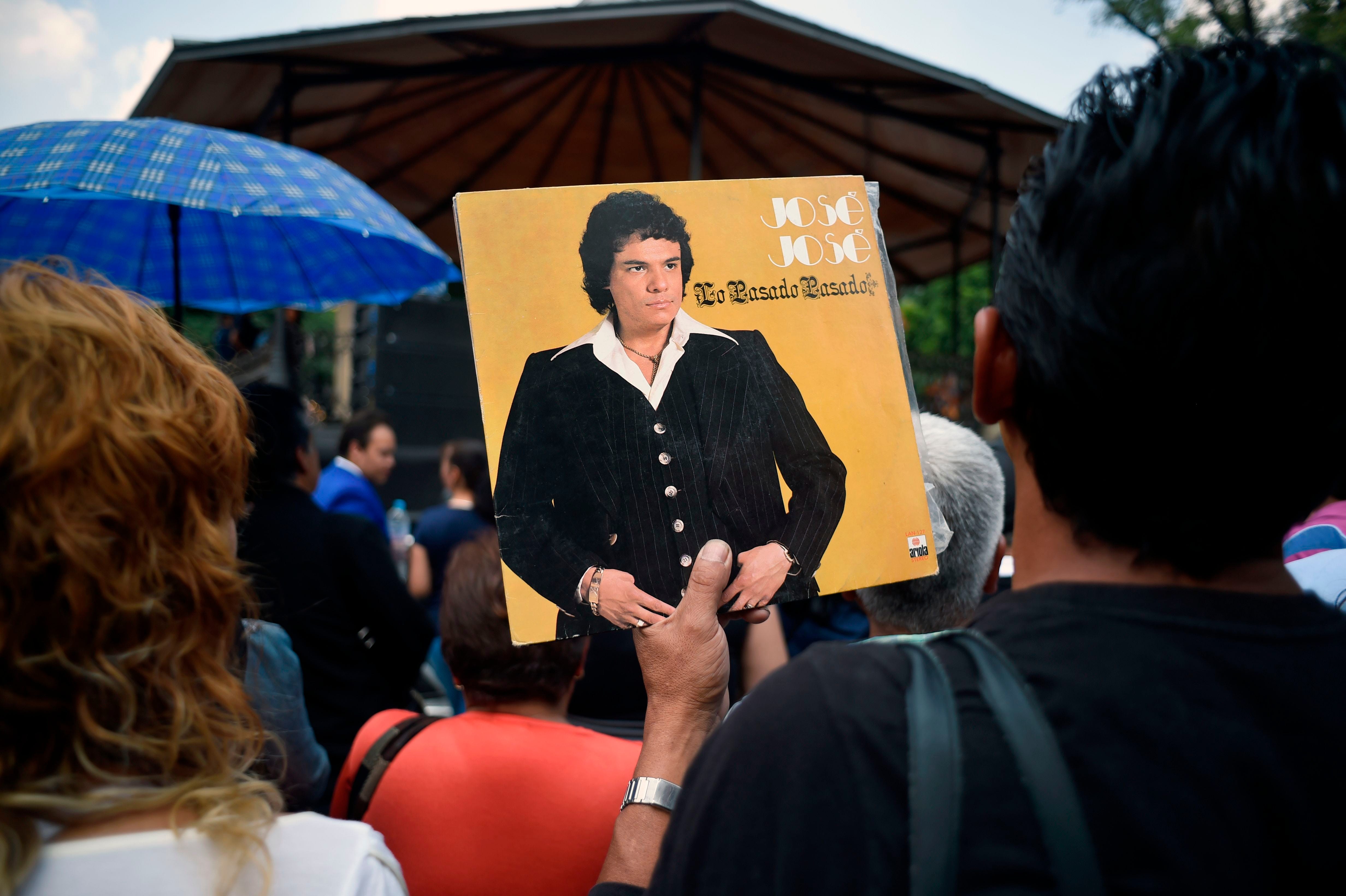 Fotos del funeral de José José en Miami, al que asistieron amigos