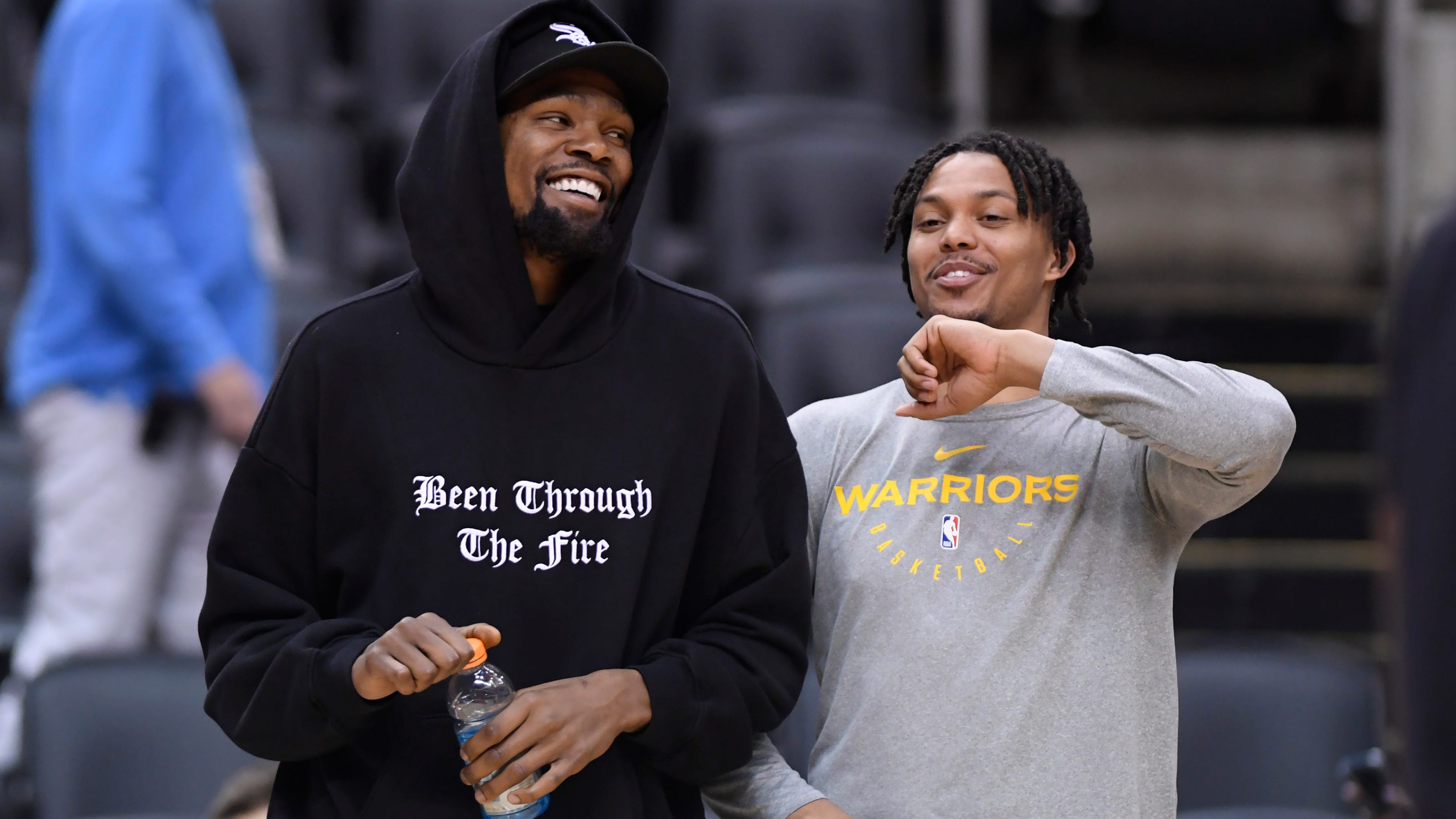 Warriors' Damion Lee stops questions about being Steph Curry's in-law