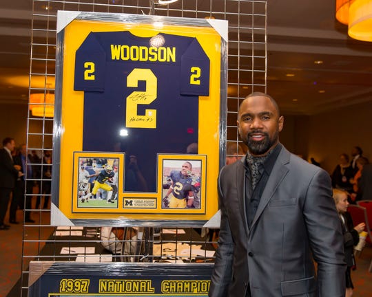 Charles Woodson Enters Michigan Sports Hof Offers Some