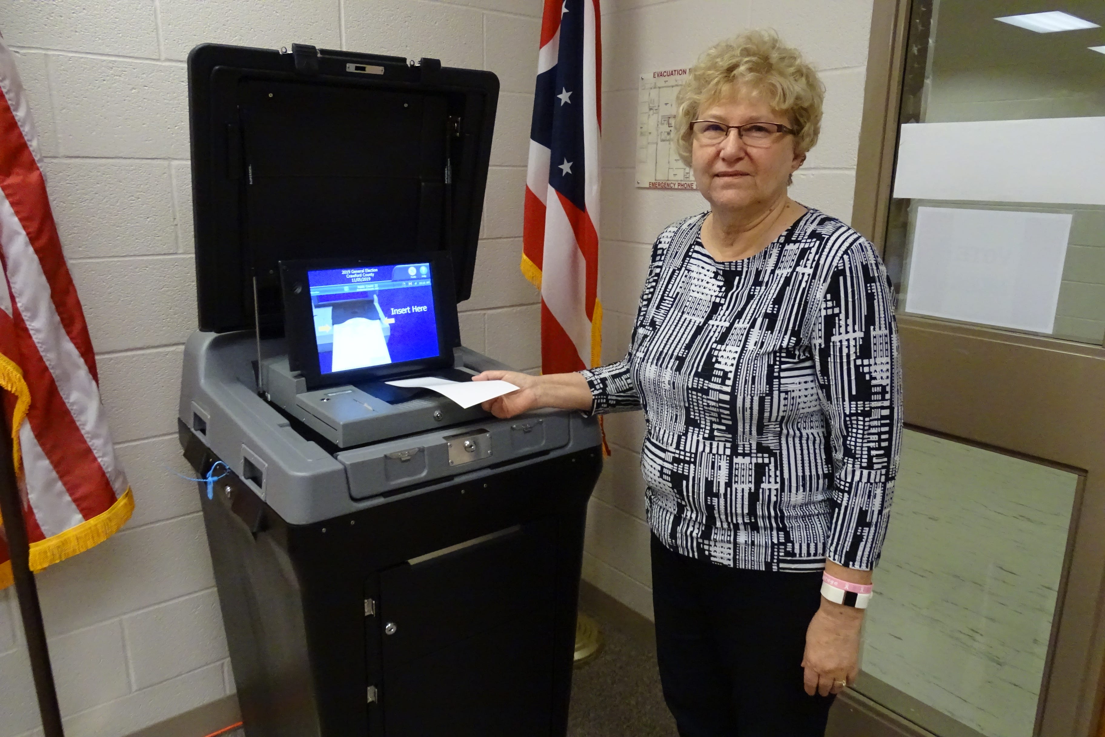 Early voters first to use Crawford county's new voting machines