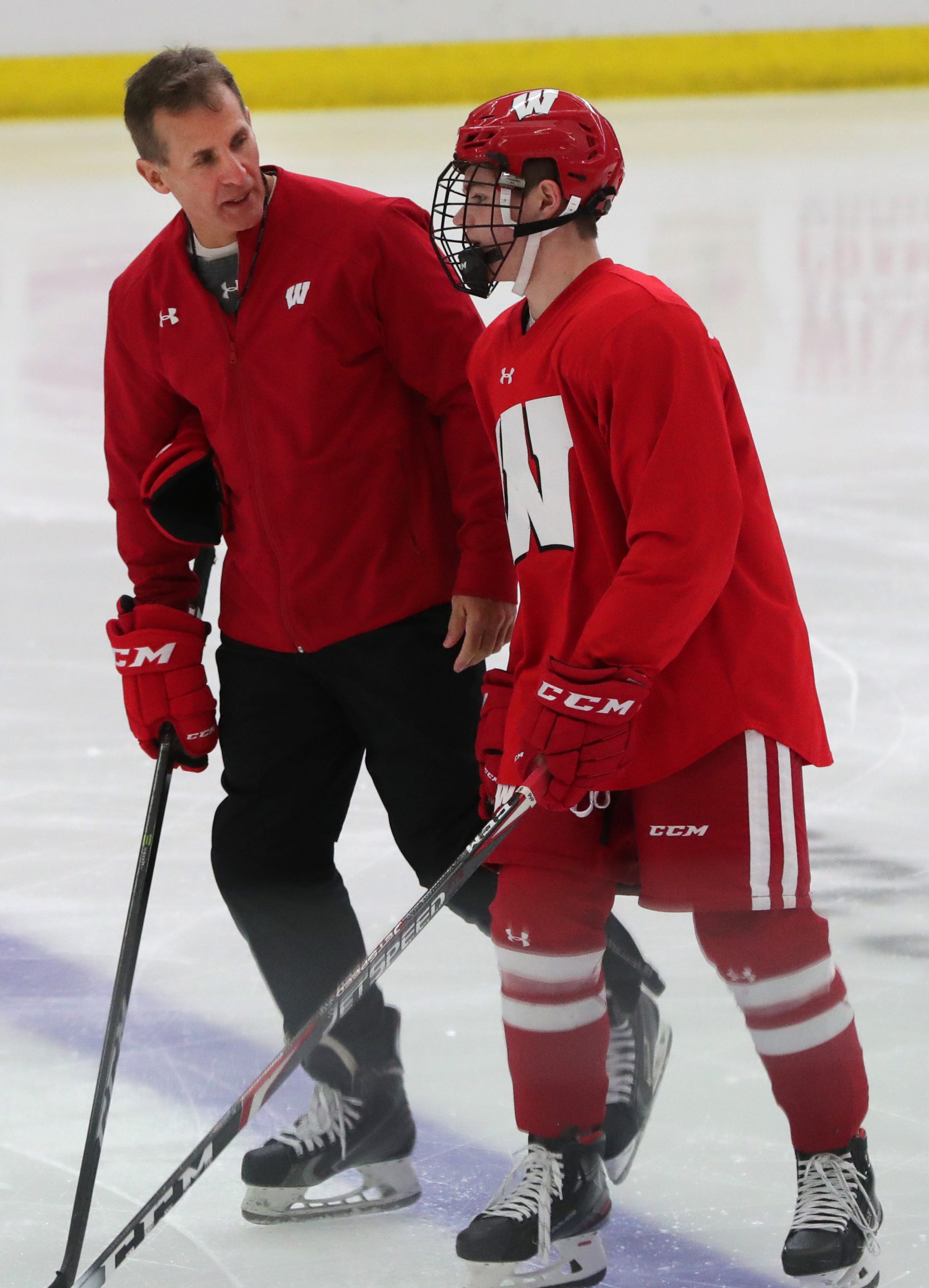 university of wisconsin hockey jersey