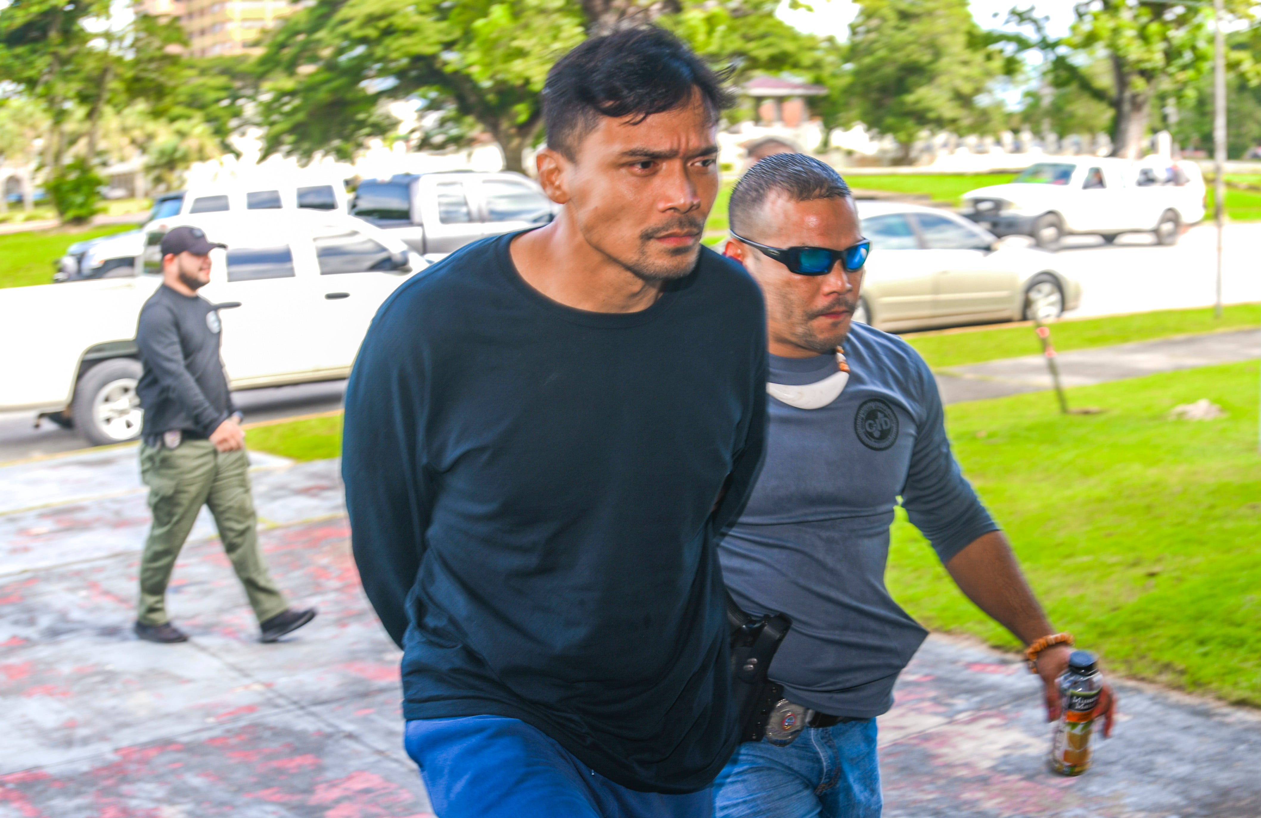 New lawyer for Johnnie Gene Del Rosario who escaped from DOC Local