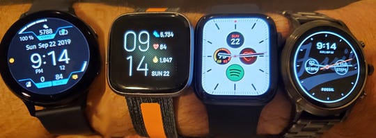 fossil smartwatch compared to apple watch