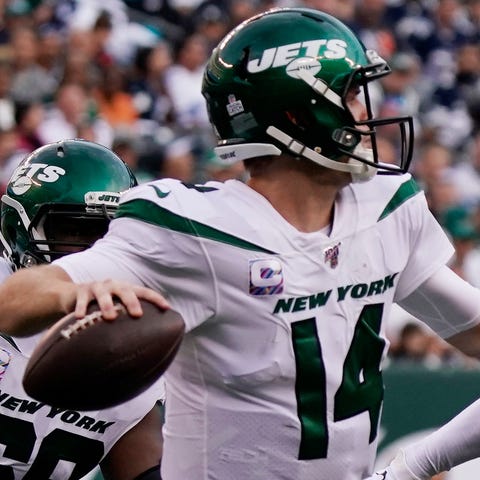 Sam Darnold returned after missing three games to 