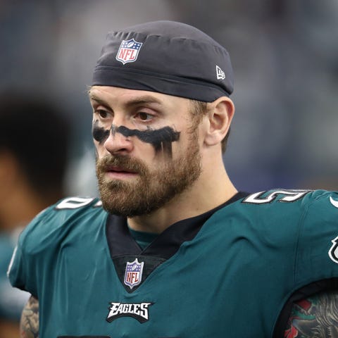 Philadelphia Eagles defensive end Chris Long (56) 