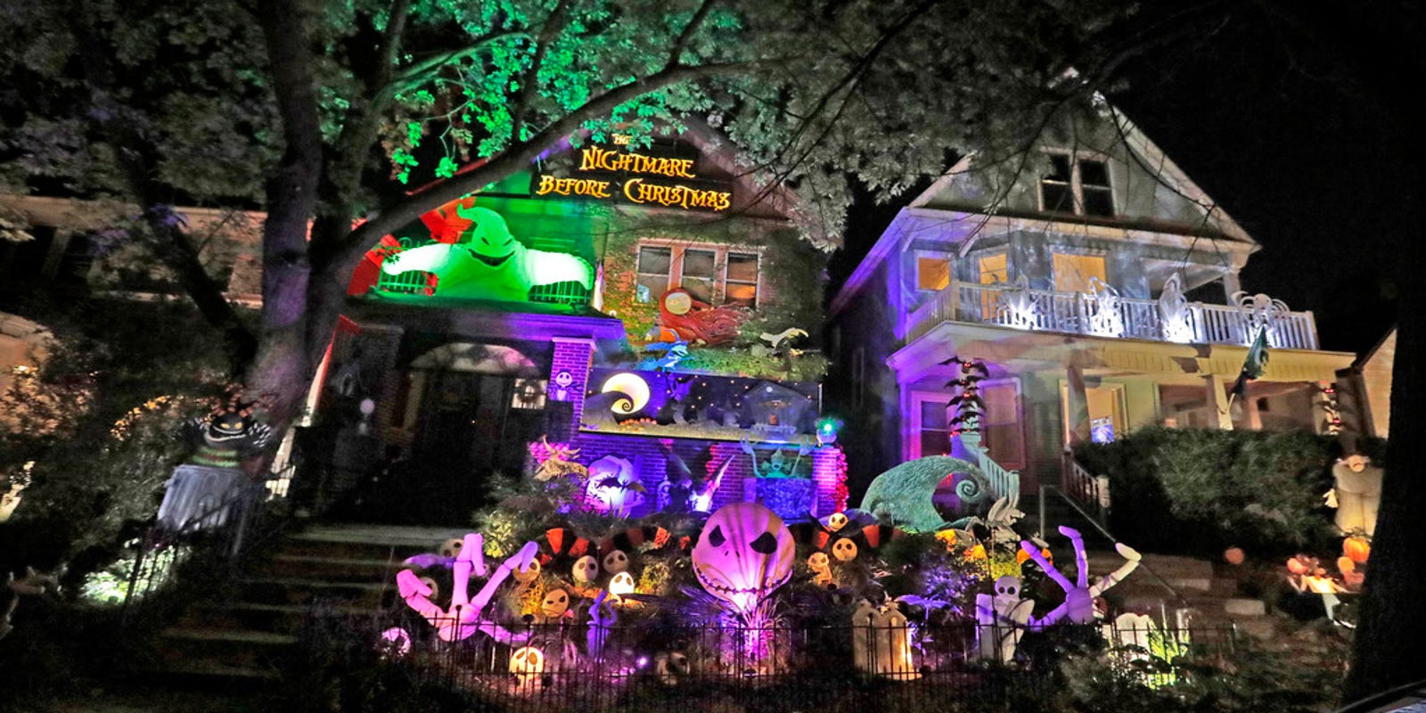 Halloween decorations 6 Milwaukeearea homes that go all out