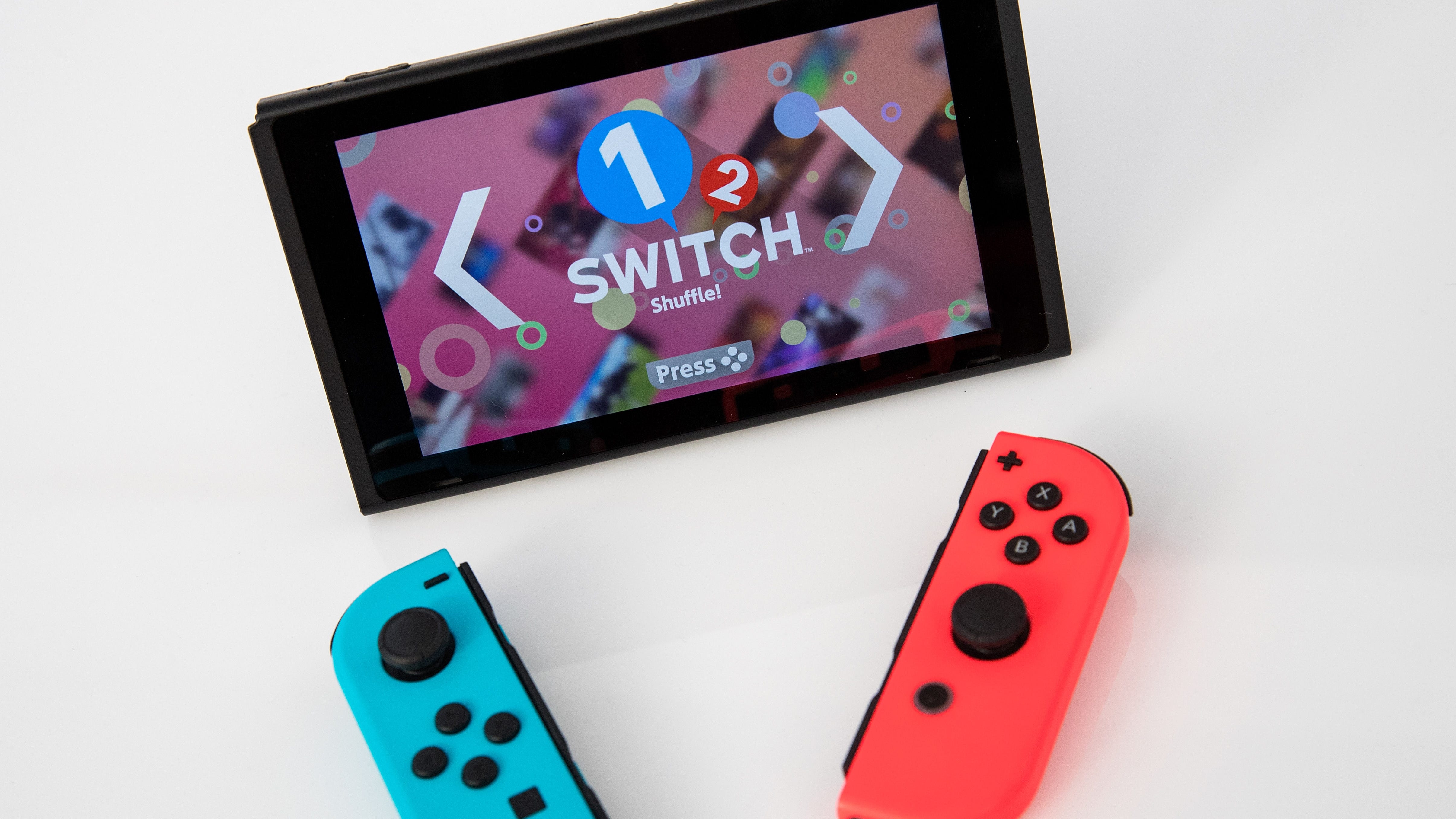 should i buy a nintendo switch 2019