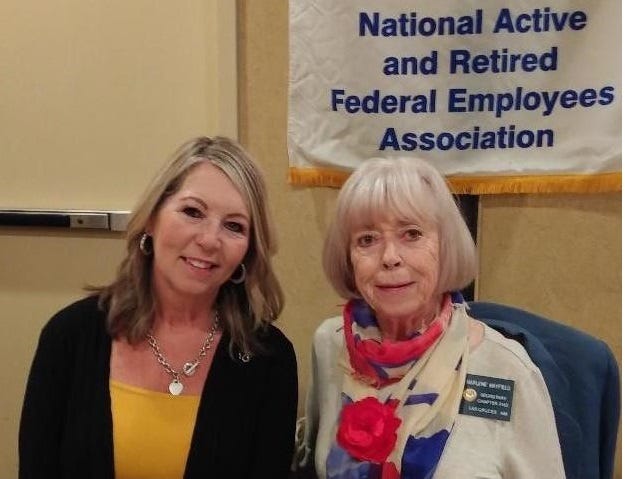 Tracy Ayers, left, certified dementia provider and president
of the advisory board of the NM Alzheimer’s Association, and Marlene Mayfield, secretary of National Active and Retired Federal Employees Association Las Cruces Chapter 0182.