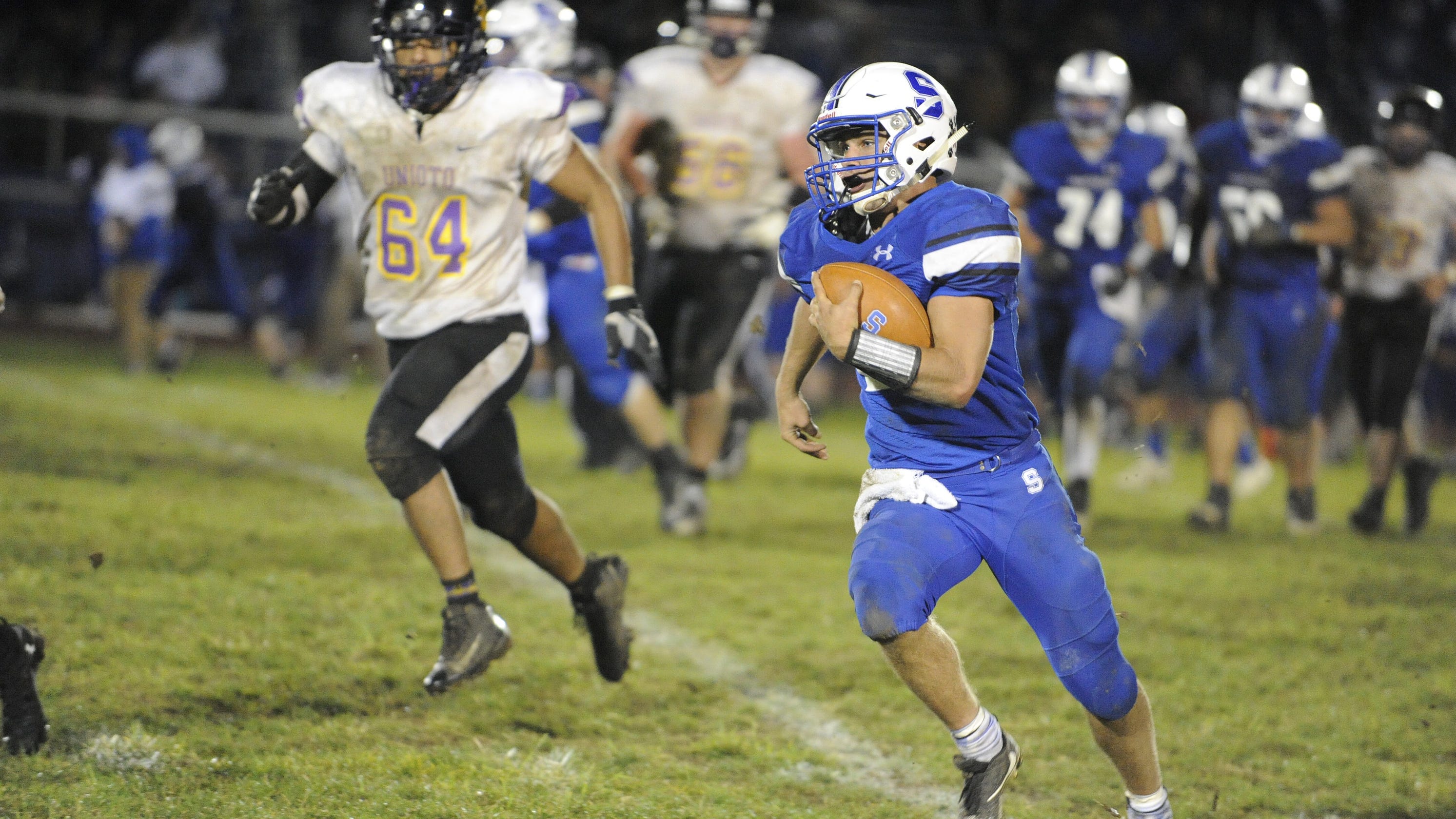 HIGH SCHOOL FOOTBALL Three Local Teams Ranked In Latest AP Poll high-school-football-three-local-teams-ranked-in-latest-ap-poll