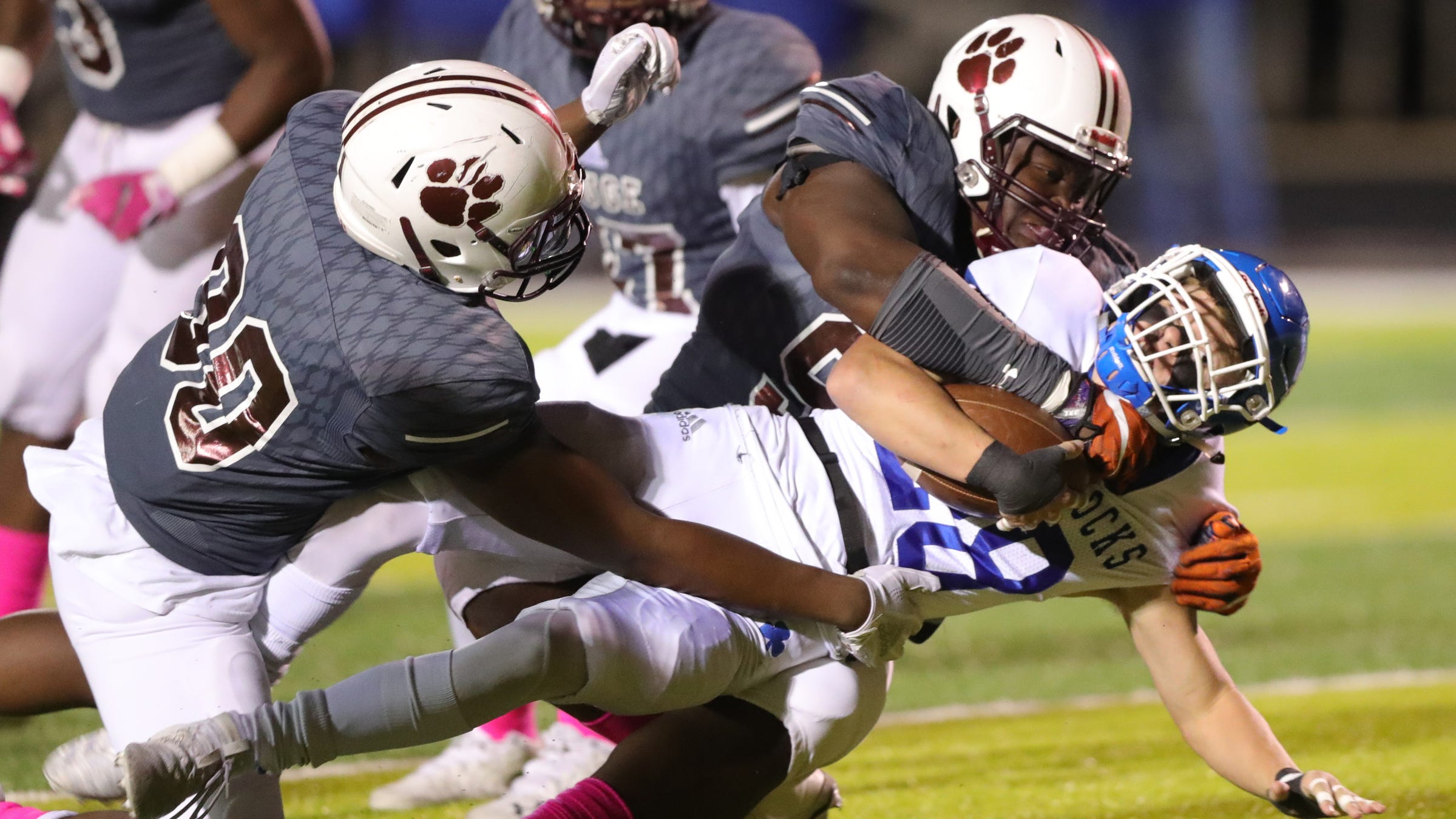 River Rouge Makes Statement In 16 3 Win Over Detroit Catholic Central