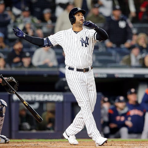 Aaron Hicks hits a three-run homer in the first in