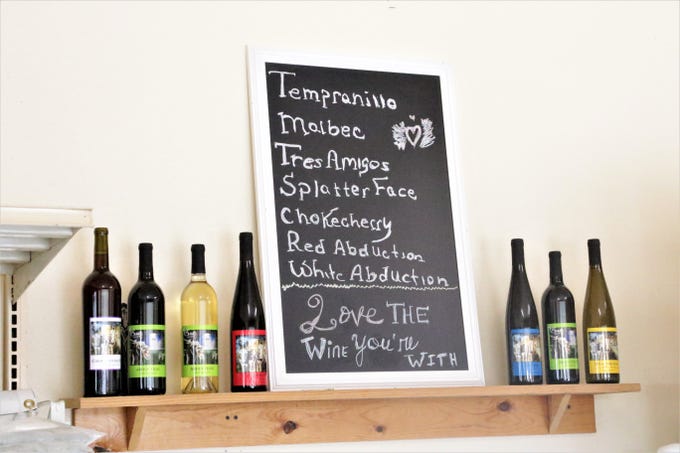 The varieties of wine that RIo Suave Vineyard in Blanco produces.