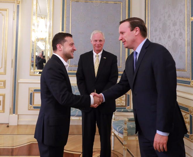Ukrainian president Volodymyr Zelensky, left, meets with U.S. Sens. Chris Murphy, right, and Ron Johnson, center. In a Sept. 5 tweet promoting the visit, the U.S. embassy in Kiev tweeted that Johnson and Murphy "underscored strong U.S. support for Ukraine’s sovereignty, territorial integrity, and Euro-Atlantic integration."