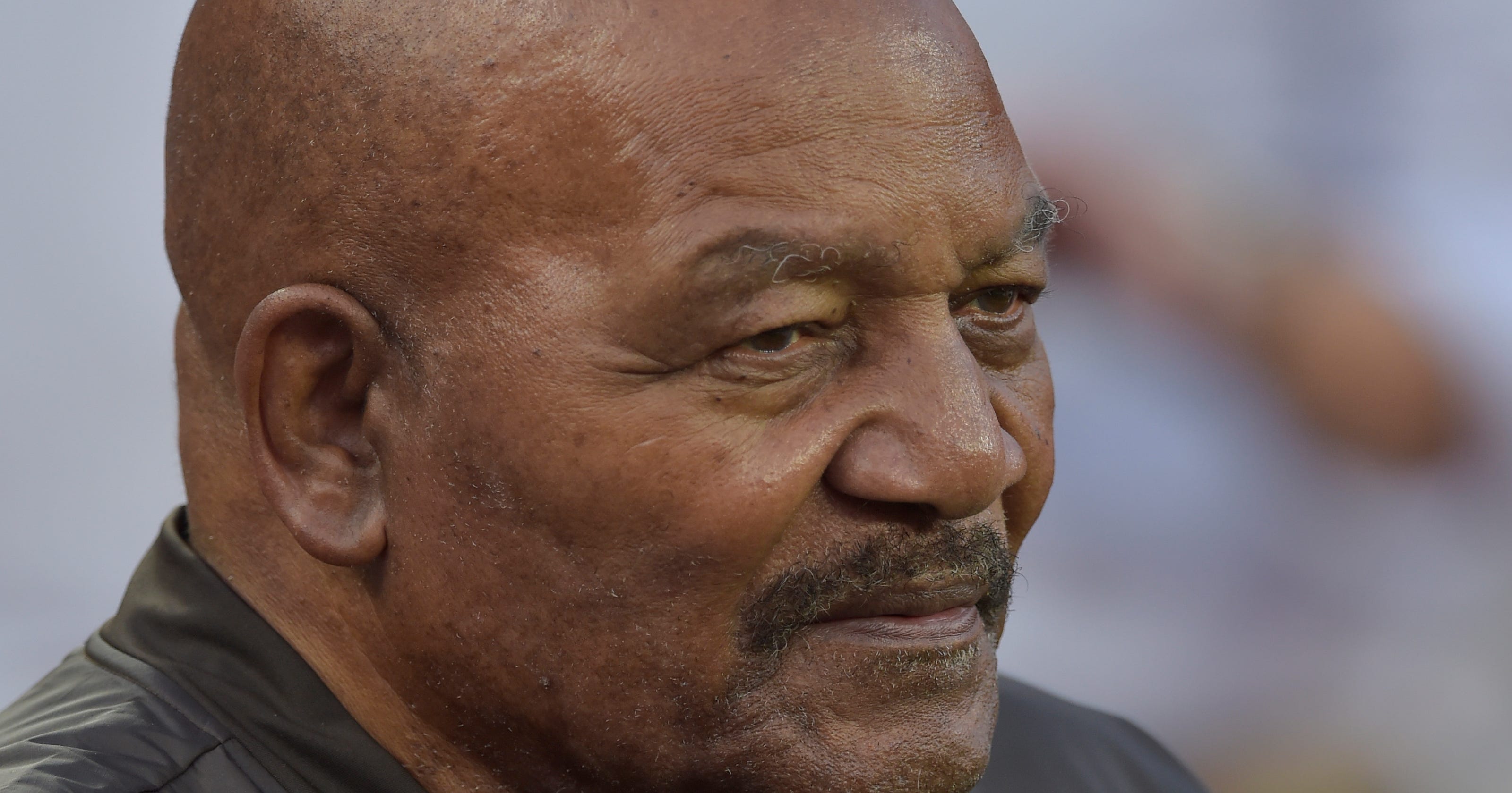 NFL Why Jim Brown is not among greatest players in league's 100 years