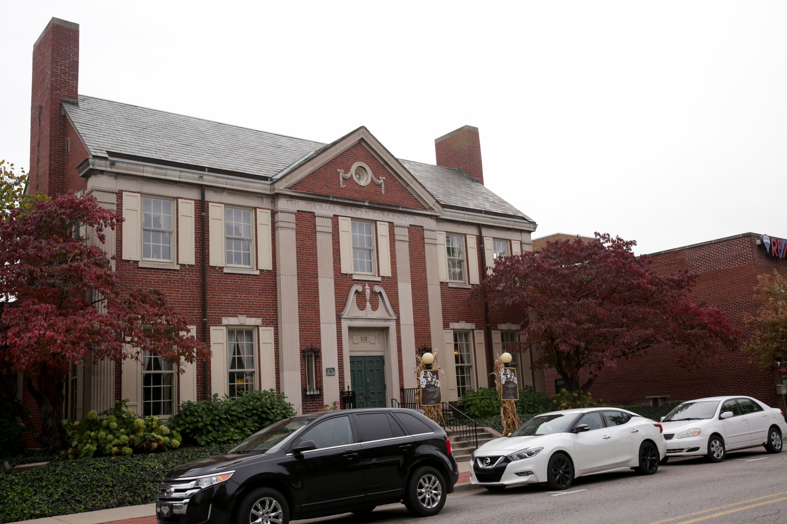 Fundraiser for Lafayette Duncan Hall raises money for renovations