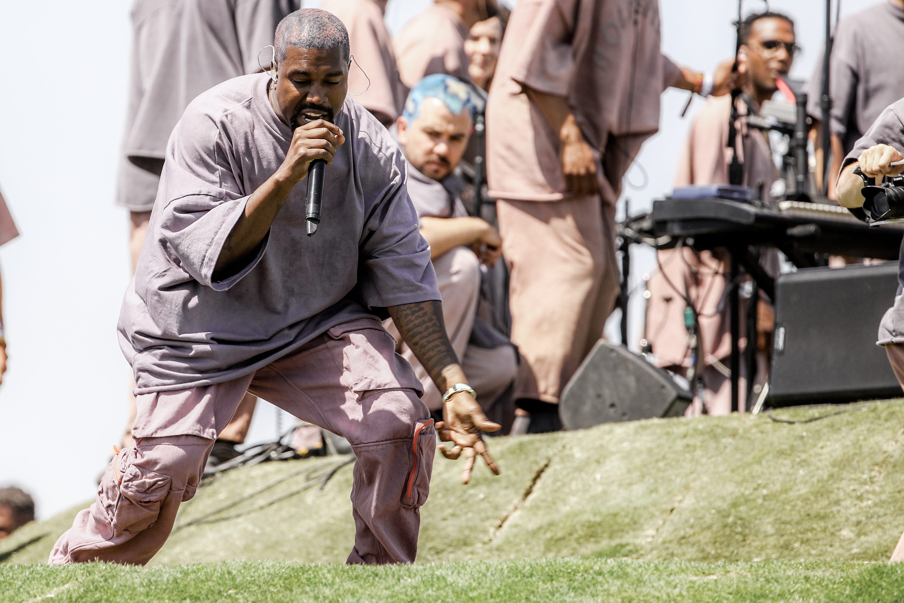 Kanye West S Jesus Is King New Gospel Album Film Are Holy But Hollow