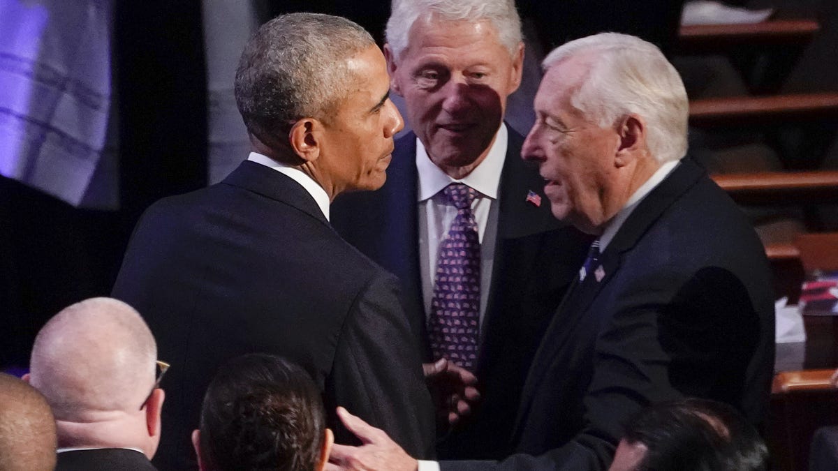 BALTIMORE, MD - OCTOBER 25:  Former U.S. President Barack Obama gathers with former U.S. President Bill Clinton and House Majority Leader Steny Hoyer (D-MD) prior to funeral services for late U.S. Representative Elijah Cummings (D-MD) at the New Psalmist Baptist Church October 25, 2019 in Baltimore, Maryland. A sharecroppers son who rose to become a civil rights champion and the chairman of the powerful House Oversight and Government Reform Committee, Cummings died   last week of complications from longstanding health problems at the age of 68. (Photo by Joshua Roberts-Pool/Getty Images) ORG XMIT: 775424122 ORIG FILE ID: 1178072427