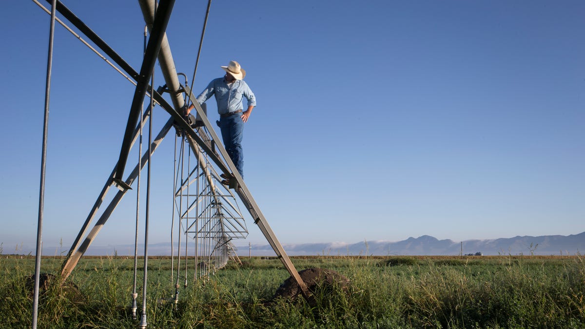 In southeastern Arizona, farms drill a half-mile deep while families pay the price - AZCentral