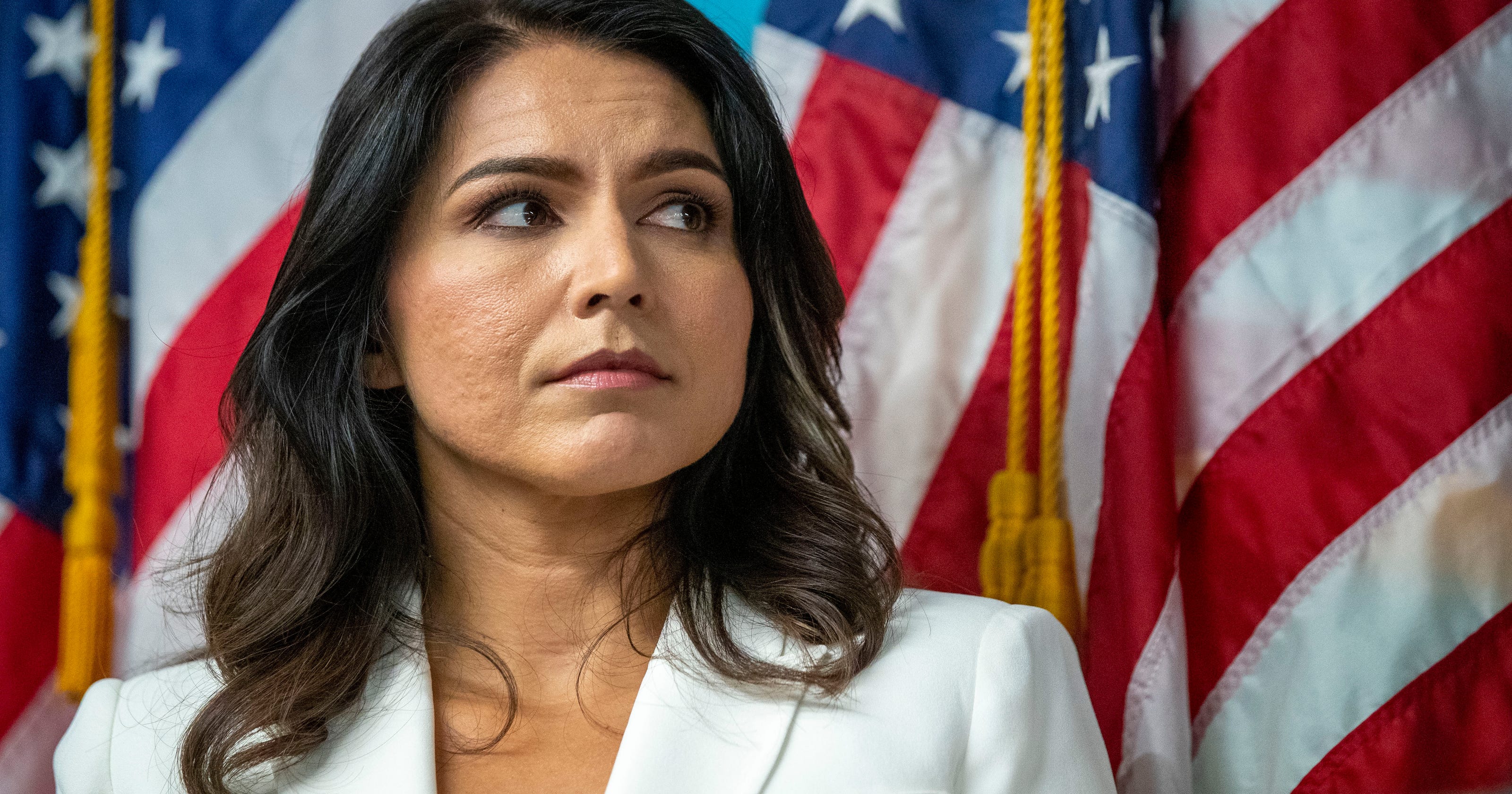 Tulsi Gabbard wants to defeat 'Bush-Clinton doctrine' foreign policy - Tulsi Gabbard’s Public Style – Political Poise And Fashion