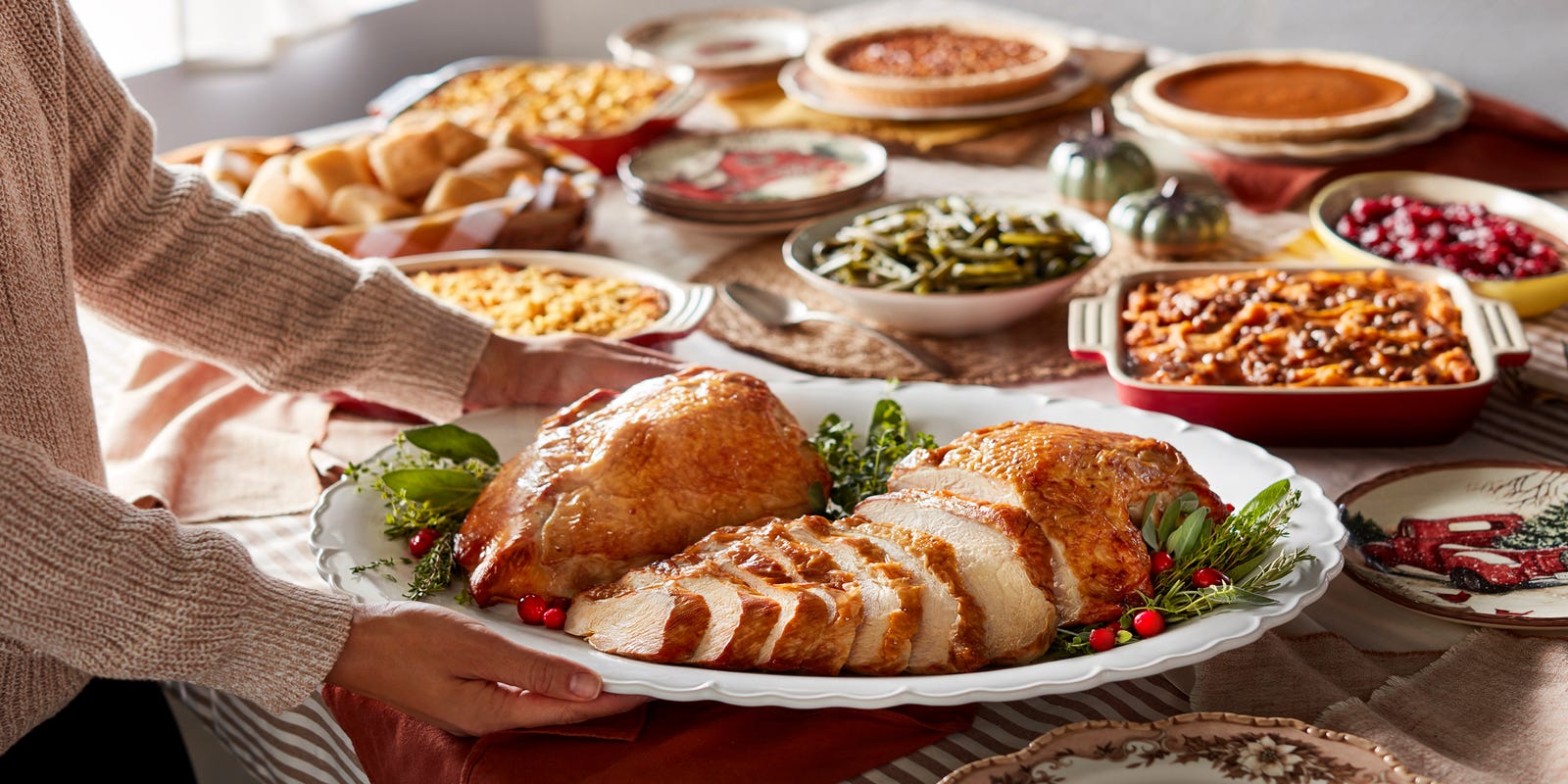 Cracker Barrel reveals its 2019 Thanksgiving Day menu