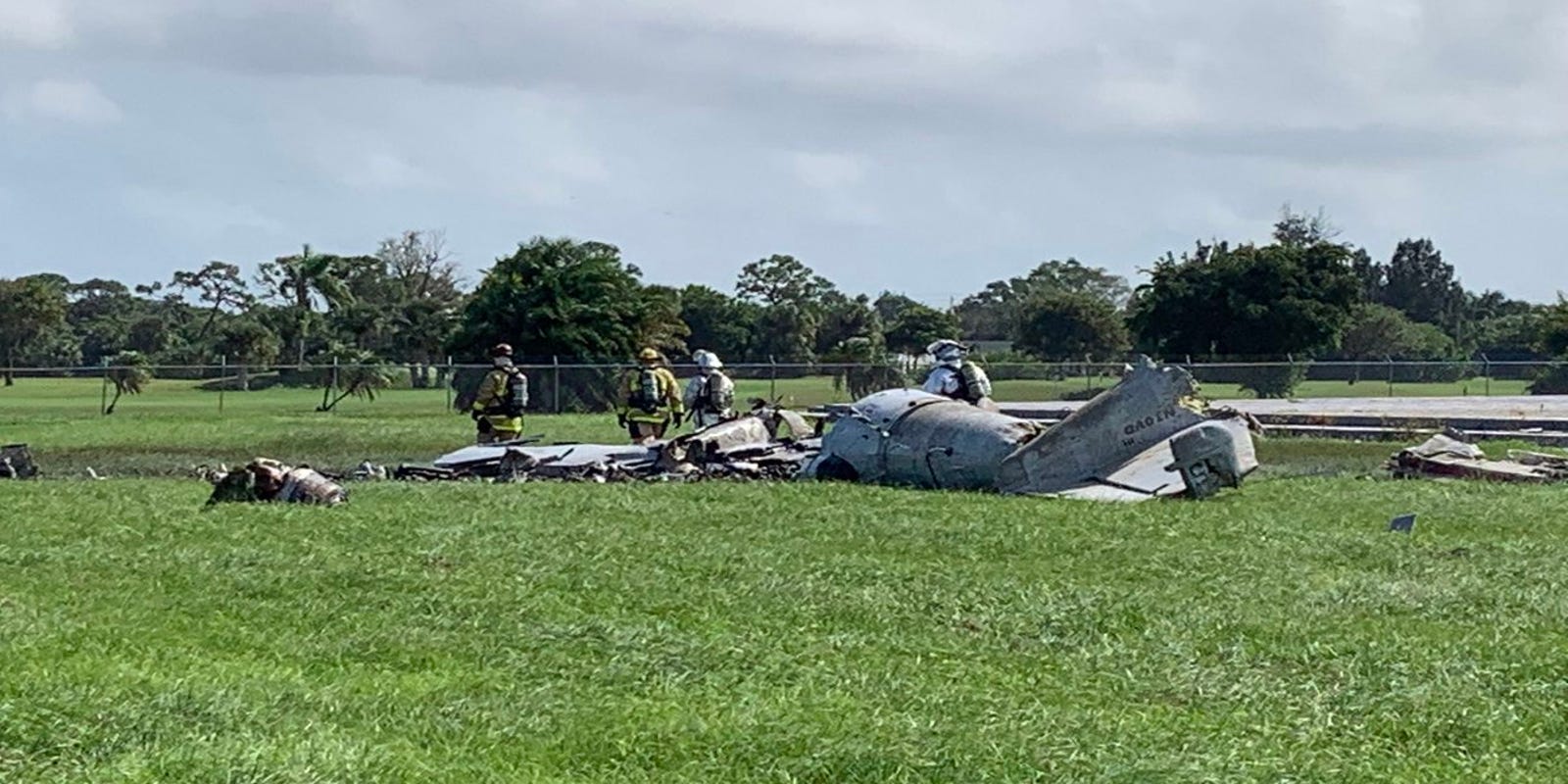 Stuart Air Show crash One dead after plane crashes onto golf course