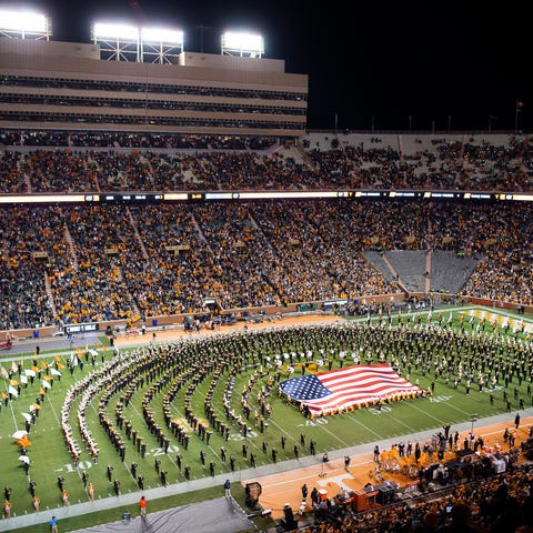 Lee Greenwood performs alongside The Pride of the 