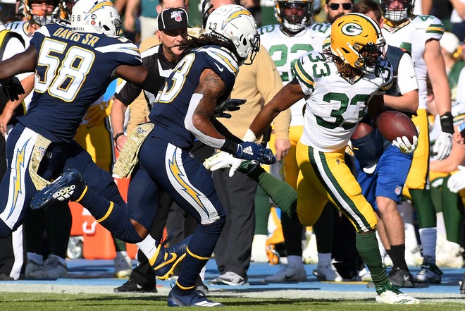 Green Bay Packers Buzz Aaron Jones A Hard To Defend Weapon For Aaron Rodgers